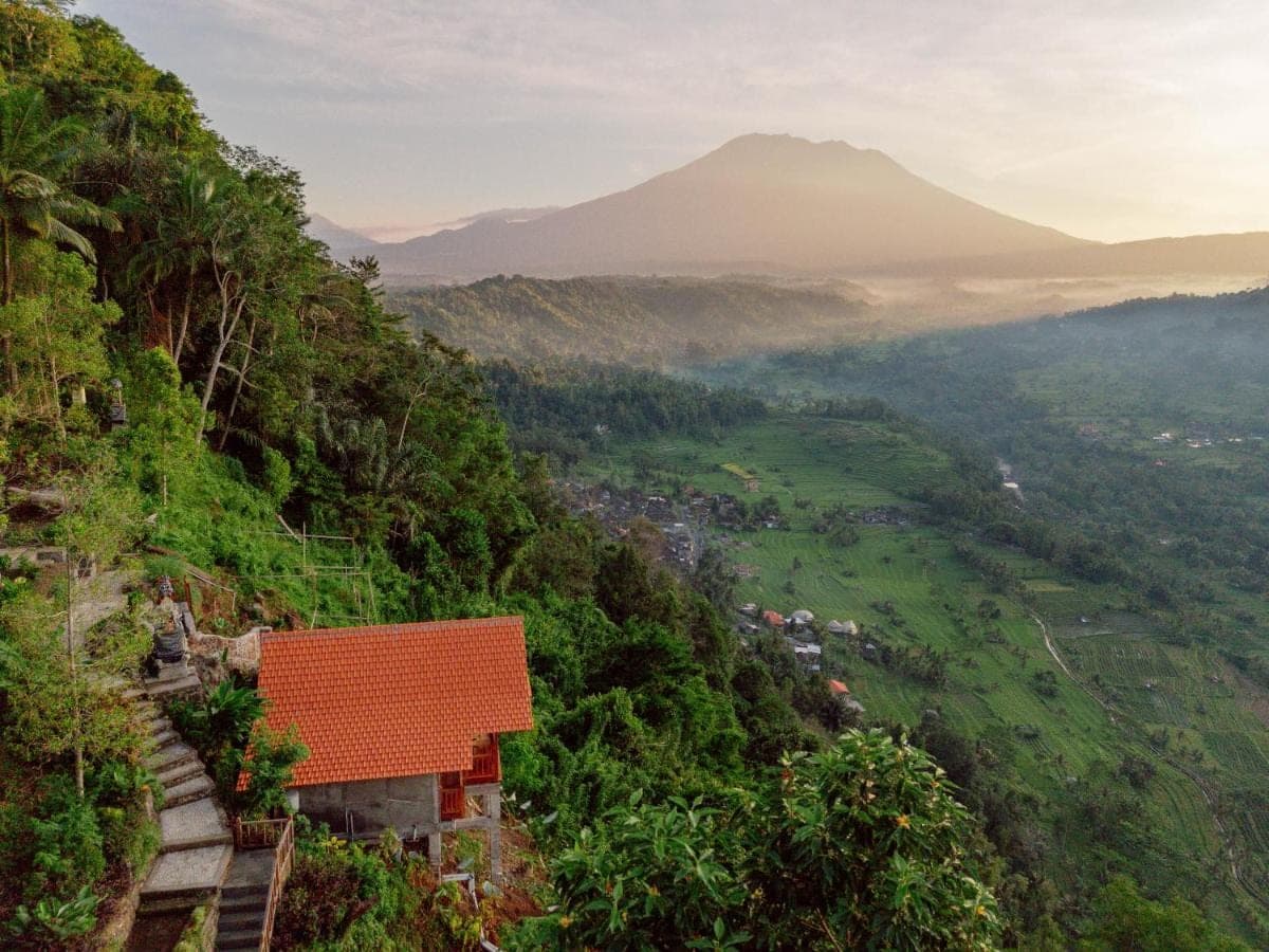 a view of a valley with a mountain in the background at Pitak Hill Villa Sidemen in Sidemen