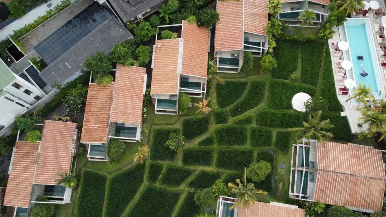 an overhead view of a house with a yard at Shore Amora Canggu in Canggu